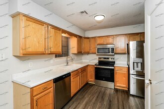 108 W South Park St in Broken Arrow, OK - Building Photo - Building Photo