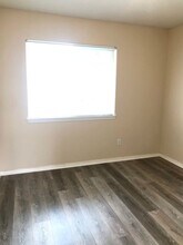 14611-14611 SE Lone Pine Dr in Clackamas, OR - Building Photo - Building Photo