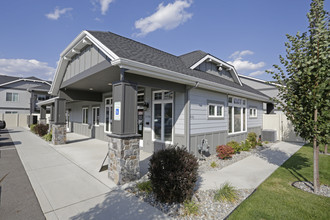 Residence at Tullamore in Post Falls, ID - Foto de edificio - Building Photo