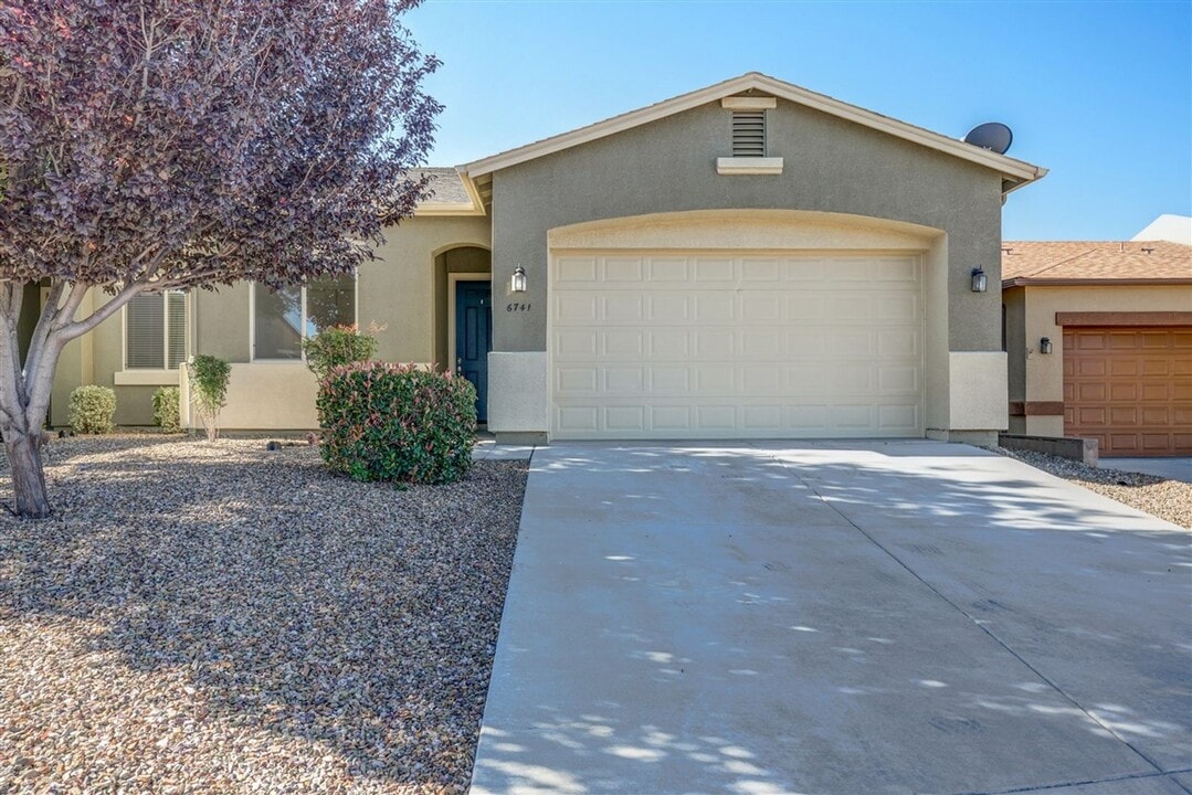 6741 E Arden Ct in Prescott Valley, AZ - Building Photo