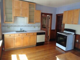 73 Grove St, Unit 3 in Belmont, MA - Building Photo