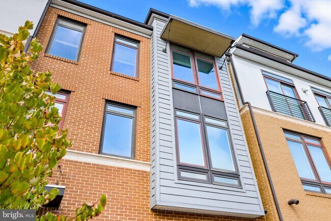 1803 Blue Marble Terrace SE in Leesburg, VA - Building Photo - Building Photo