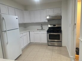 144-46 26th Ave in Queens, NY - Building Photo