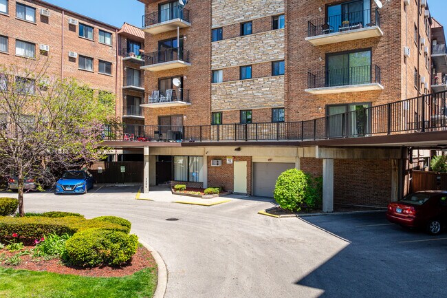 Oak Field West in Chicago, IL - Foto de edificio - Building Photo