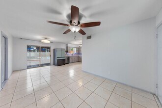 221 E Adams St in Port Isabel, TX - Building Photo - Building Photo