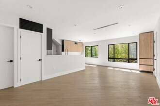 1450 S Crescent Heights Blvd in Los Angeles, CA - Building Photo - Building Photo