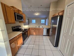 312 Hillcrest Dr in Davenport, FL - Foto de edificio - Building Photo