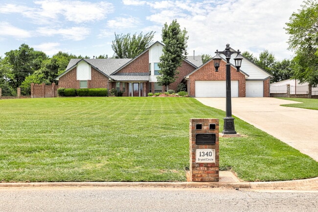 property at 1340 Bryant Cir