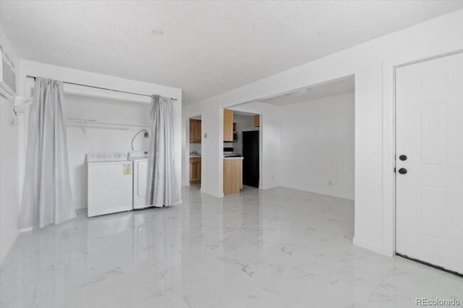 property at 214 S Ingalls St