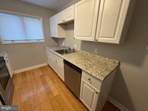 43 S Main St in Woodstown, NJ - Building Photo - Building Photo