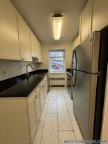 84 St Paul St, Unit 1 in Brookline, MA - Building Photo