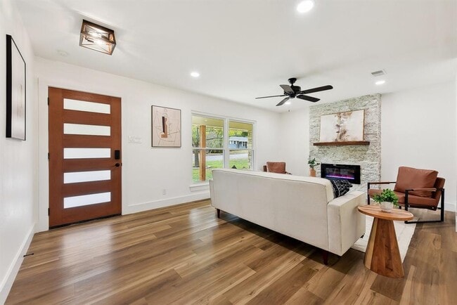 202 E Caddo St in Austin, TX - Foto de edificio - Building Photo
