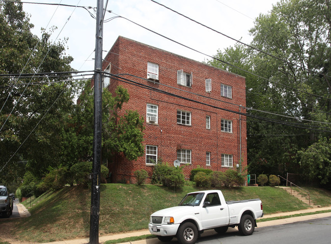 8801 Plymouth St in Silver Spring, MD - Building Photo - Building Photo