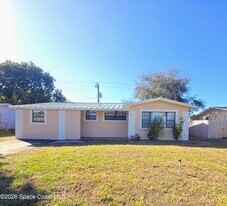820 Tupelo Dr in Melbourne, FL - Building Photo