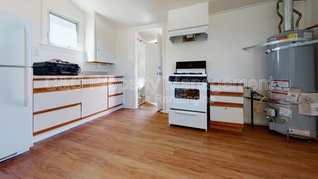 property at 554 Lighthouse Ave