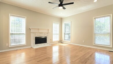 25 Cherrystone Walk in Suwanee, GA - Building Photo - Building Photo