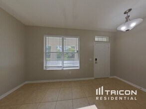 405 Grassy Key Way in Groveland, FL - Building Photo - Building Photo