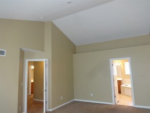 6167 Buckeye Pky in Grove City, OH - Building Photo - Building Photo