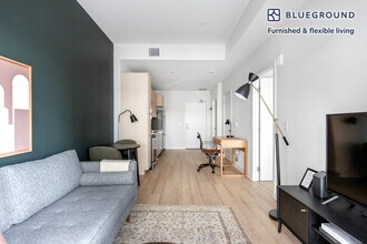 2121 1st St in Washington, DC - Building Photo - Building Photo