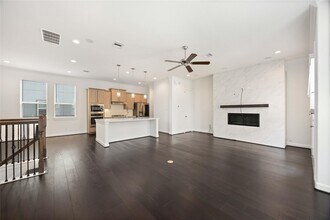 4012 Centre Valley Ln in Houston, TX - Building Photo - Building Photo