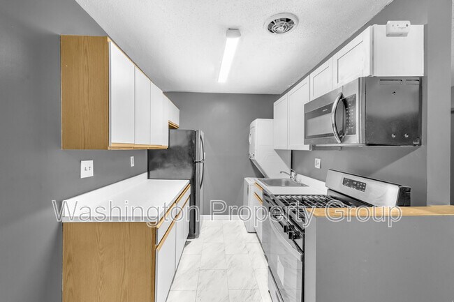 property at 3011 Southern Ave SE