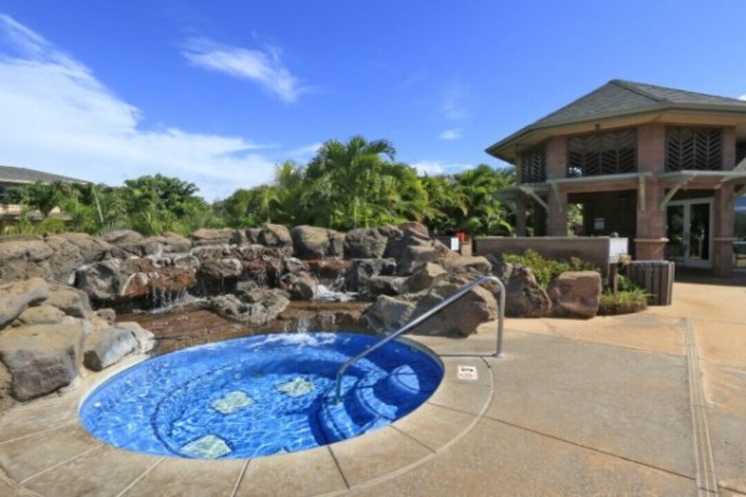 10 Upena Ln in Kihei, HI - Building Photo