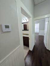 515 E Elm St in Seguin, TX - Building Photo - Building Photo