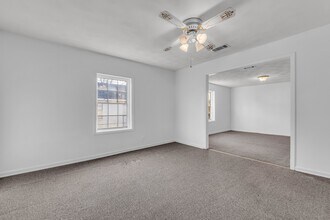 523 18th St N in Columbus, MS - Foto de edificio - Building Photo