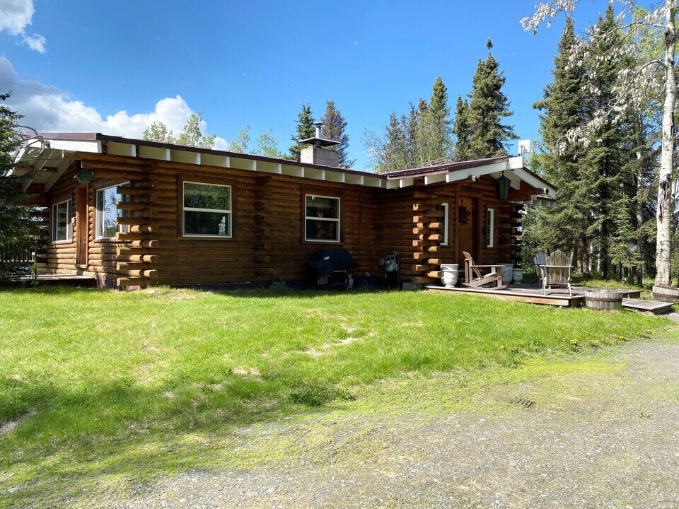 38895 A Private Rd in Sterling, AK - Building Photo
