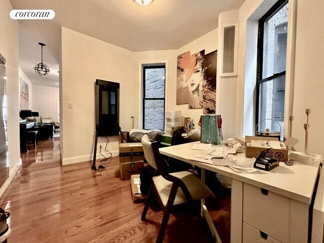 938 Amsterdam Ave in New York, NY - Building Photo - Building Photo