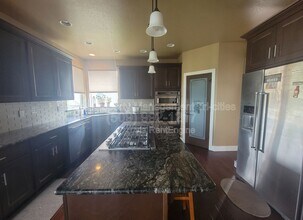 3684 Nottingham Dr in Richland, WA - Building Photo - Building Photo