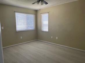 7904 Sonoma Springs Cir in Greenacres, FL - Building Photo - Building Photo