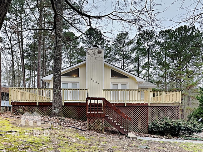 property at 13001 Lakeview Pkwy