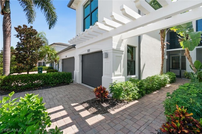 2427 Ravenna Blvd in Naples, FL - Building Photo - Building Photo