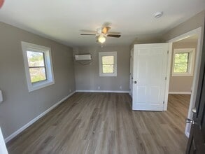 2106 S Andrews Cir in Columbus, GA - Building Photo - Building Photo