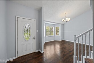 107 Chestnut Ct in Jacksonville, NC - Building Photo - Building Photo