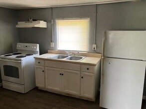 2209 34th St in Gulfport, MS - Building Photo - Building Photo