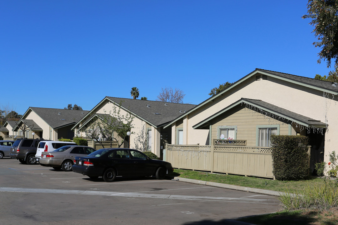 Casa De Anza in El Cajon, CA - Building Photo