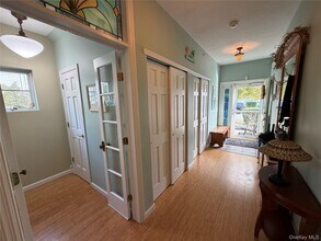 2-15 Beach Breeze Ln in Queens, NY - Building Photo - Building Photo