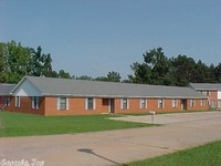 Beebes Twin Lake Apartments in Beebe, AR - Foto de edificio - Building Photo