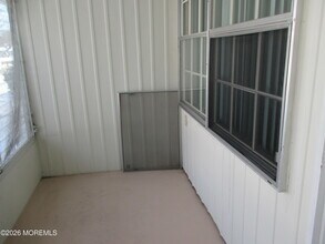 365D Chesterfield Ct in Lakewood, NJ - Building Photo - Building Photo