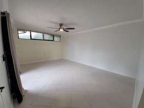 3648 Victoria Dr in West Palm Beach, FL - Building Photo - Building Photo