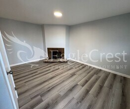 17/19 S. Roosevelt in Walla Walla, WA - Building Photo - Building Photo