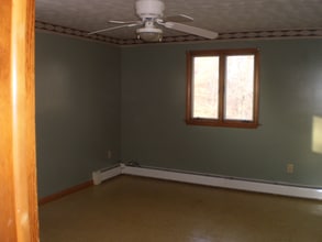 2305 Lockport Rd-Unit -Upper in Sanborn, NY - Building Photo - Building Photo