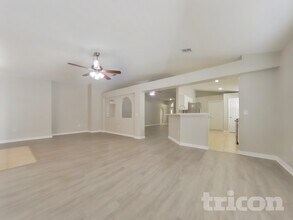 916 Jayhil Dr, Unit 3540-02 in Minneola, FL - Foto de edificio - Building Photo