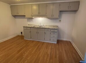 212 5th St, Unit Second floor in Avonmore, PA - Building Photo - Building Photo