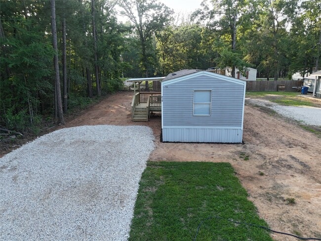 property at 715 Windwood Dr