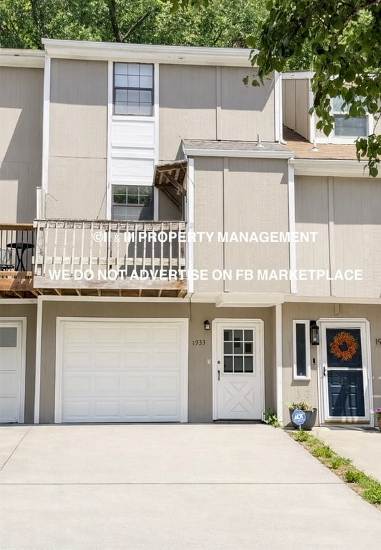 property at 1933 Lawrence Ct
