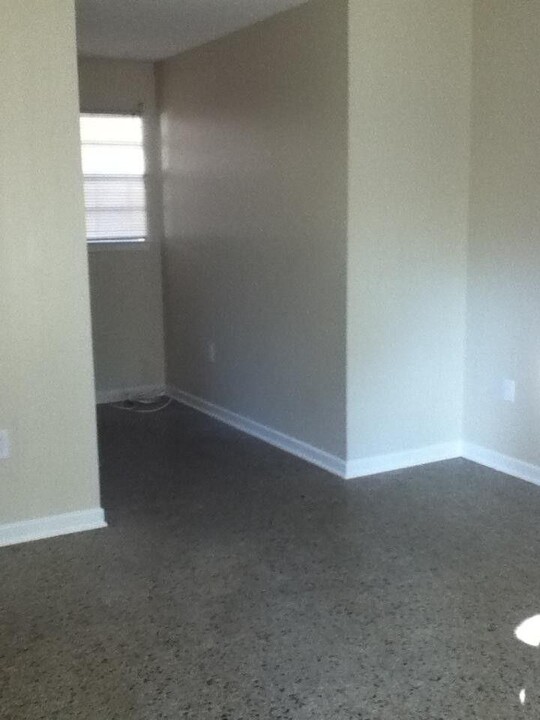 111 Chicago Ave SE in Fort Walton Beach, FL - Building Photo