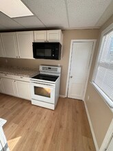 531 W King St, Unit C in Martinsburg, WV - Foto de edificio - Building Photo